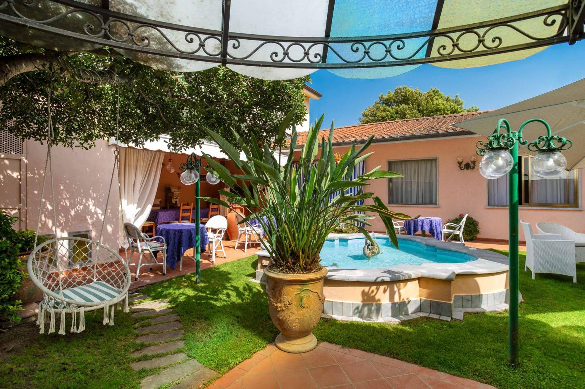Hotel Sonia Forte dei Marmi Exterior photo